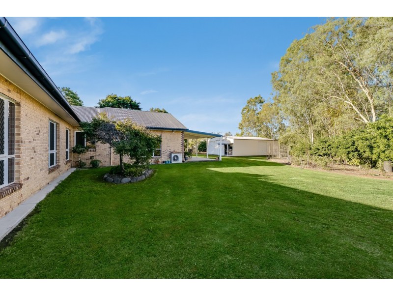 14 Parkridge Drive, Withcott QLD 4352