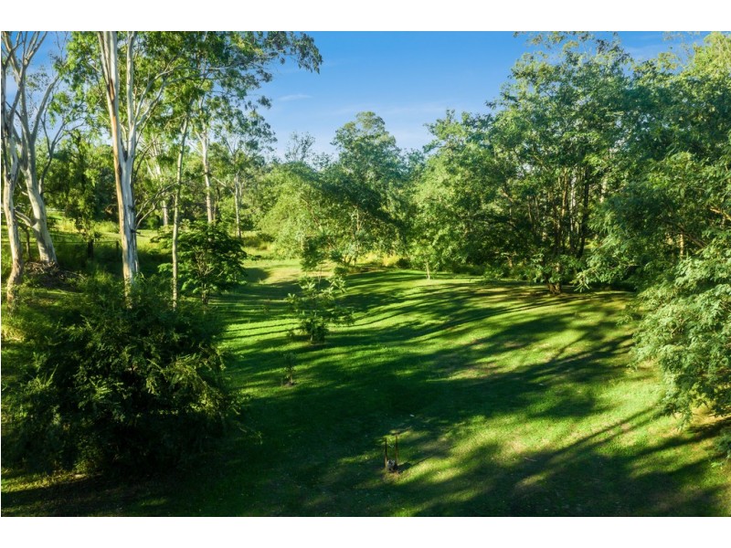 14 Parkridge Drive, Withcott QLD 4352