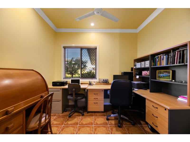 14 Parkridge Drive, Withcott QLD 4352