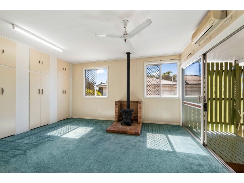 8 Blackwood Street, Harristown QLD 4350