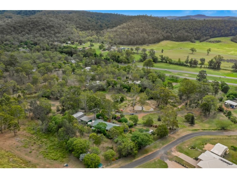 8681 Warrego Highway, Withcott QLD 4352