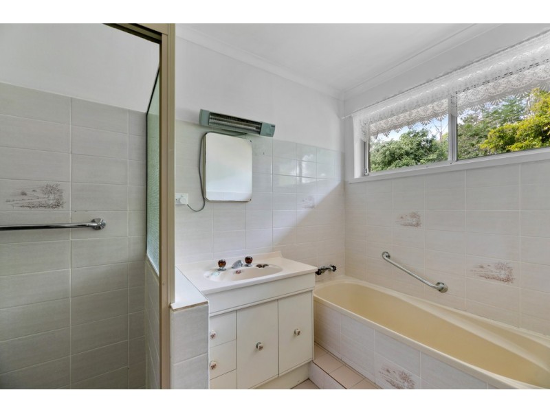 8681 Warrego Highway, Withcott QLD 4352