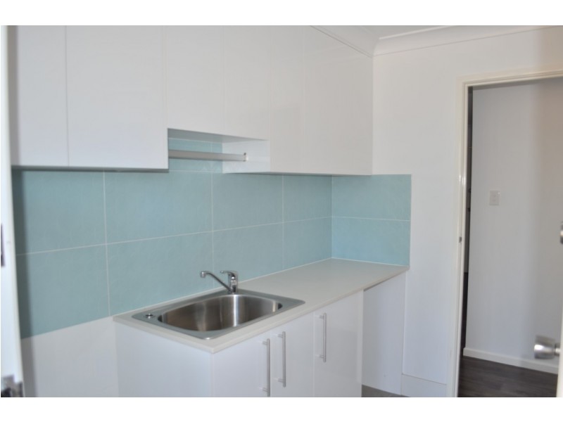 8 Clifford Street, Meringandan West QLD 4352