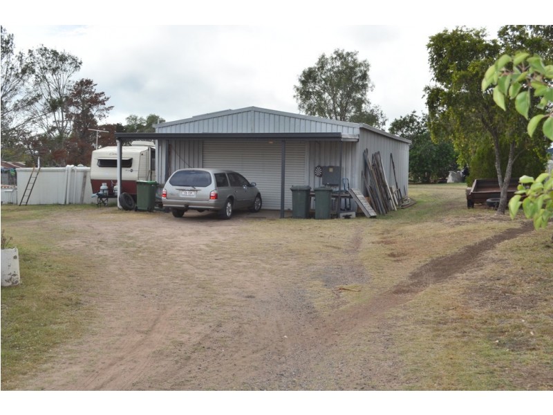 8 Clifford Street, Meringandan West QLD 4352