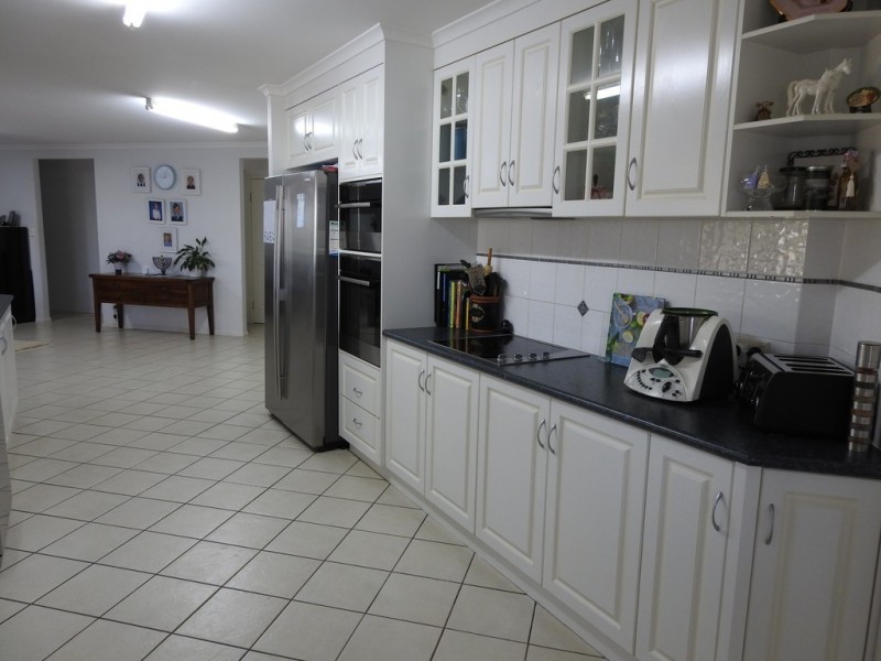 20 Crockers Road, Westbrook QLD 4350