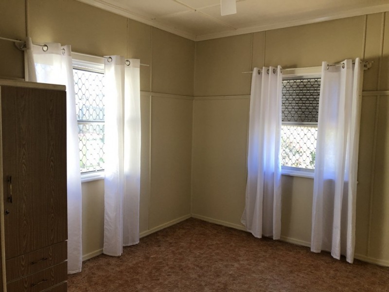 4 Dodd Street, Newtown QLD 4350