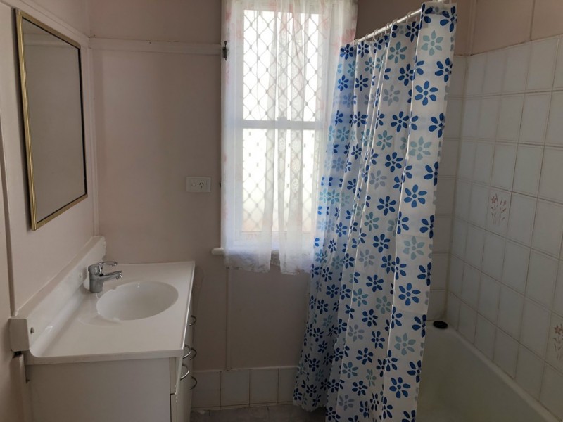 4 Dodd Street, Newtown QLD 4350