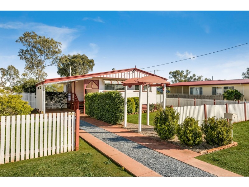 18 Delray Street, Oakey QLD 4401