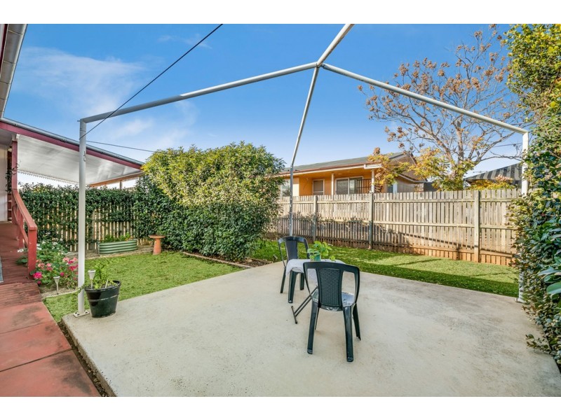 18 Delray Street, Oakey QLD 4401