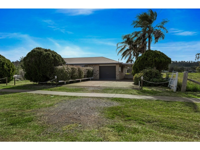 5 Gowrie Lilyvale Road, Gowrie Junction QLD 4352