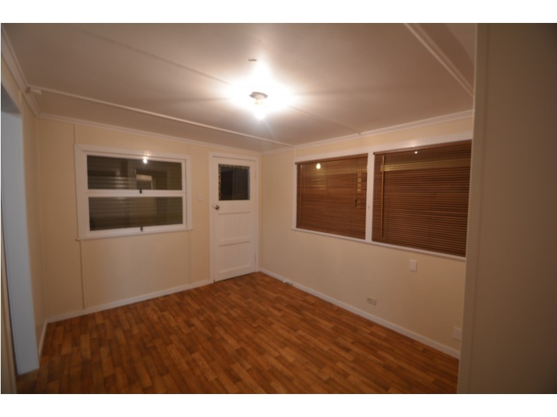 23 Free Street, Nobby QLD 4360