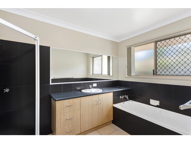 62 Barlow Street, Wilsonton QLD 4350