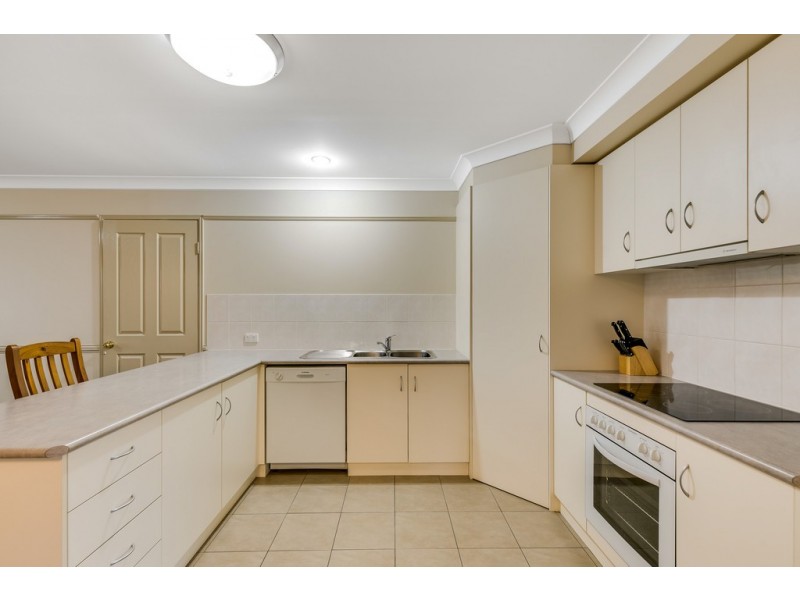 4a Llewellyn Street, Centenary Heights QLD 4350