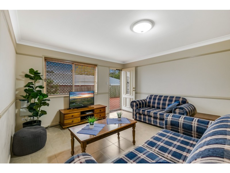 4a Llewellyn Street, Centenary Heights QLD 4350