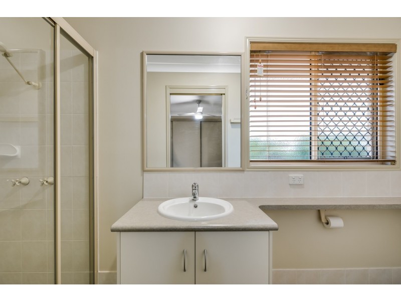 4a Llewellyn Street, Centenary Heights QLD 4350