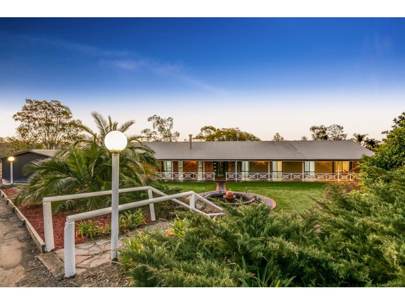 15 Hendy Street, Cranley QLD 4350