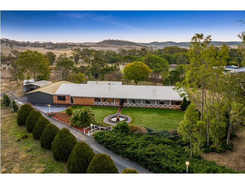 15 Hendy Street, Cranley QLD 4350