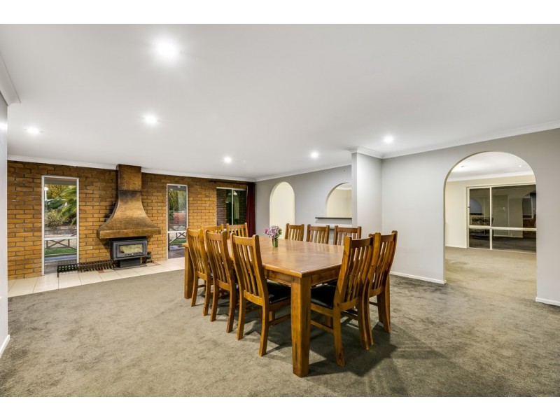 15 Hendy Street, Cranley QLD 4350