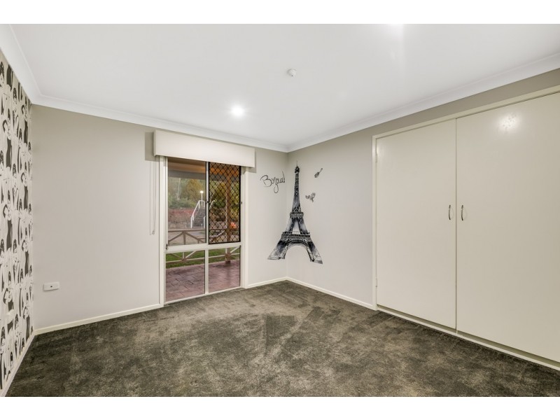 15 Hendy Street, Cranley QLD 4350