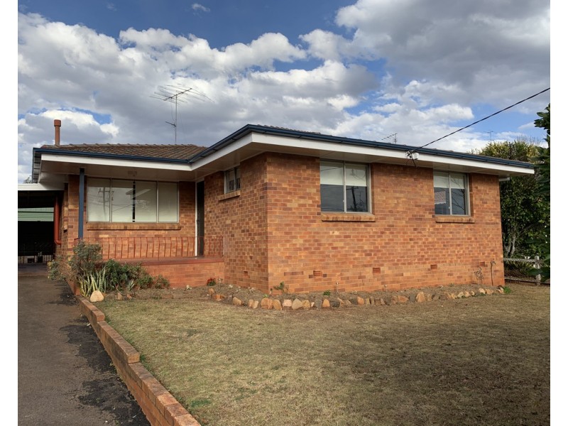 186 Mackenzie Street, Rangeville QLD 4350