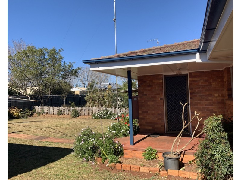 186 Mackenzie Street, Rangeville QLD 4350