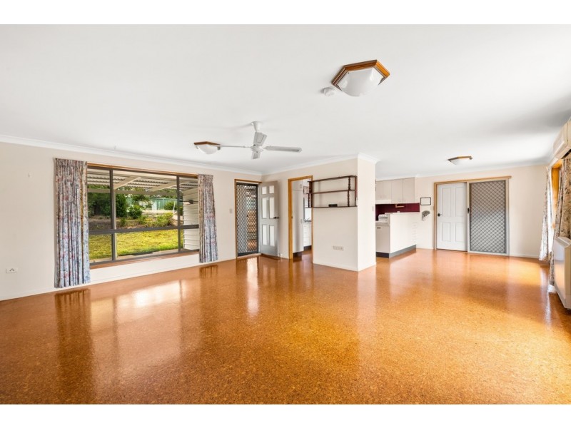 12454 New England Highway, Top Camp QLD 4350