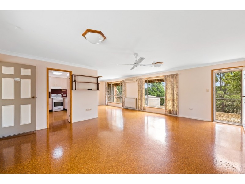12454 New England Highway, Top Camp QLD 4350