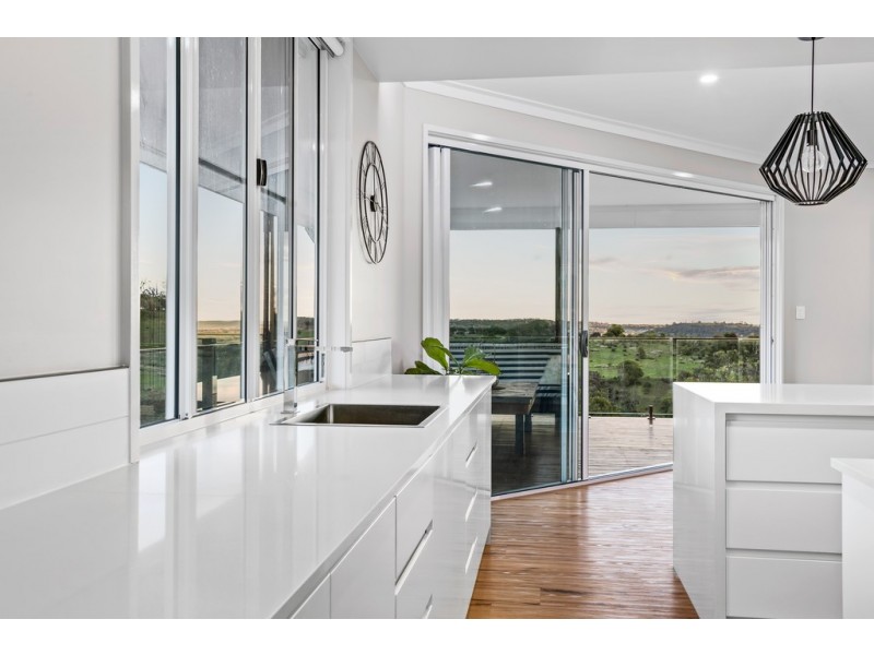 51 Federation Drive, Highfields QLD 4352