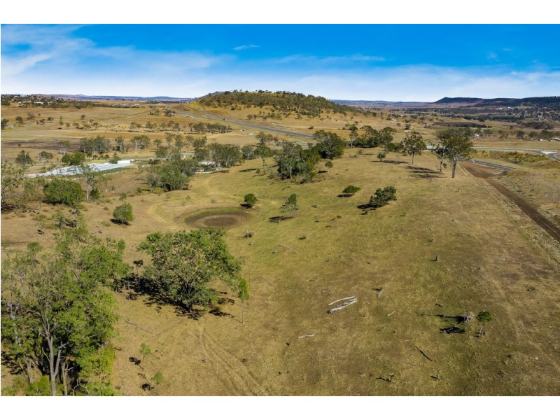 82-100 Boundary Street, Cranley QLD 4350
