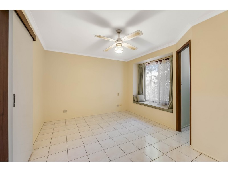 10 Donna Court, Kearneys Spring QLD 4350