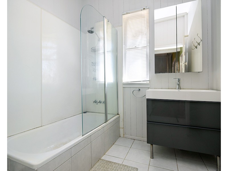 7 Roseberry Street, North Toowoomba QLD 4350