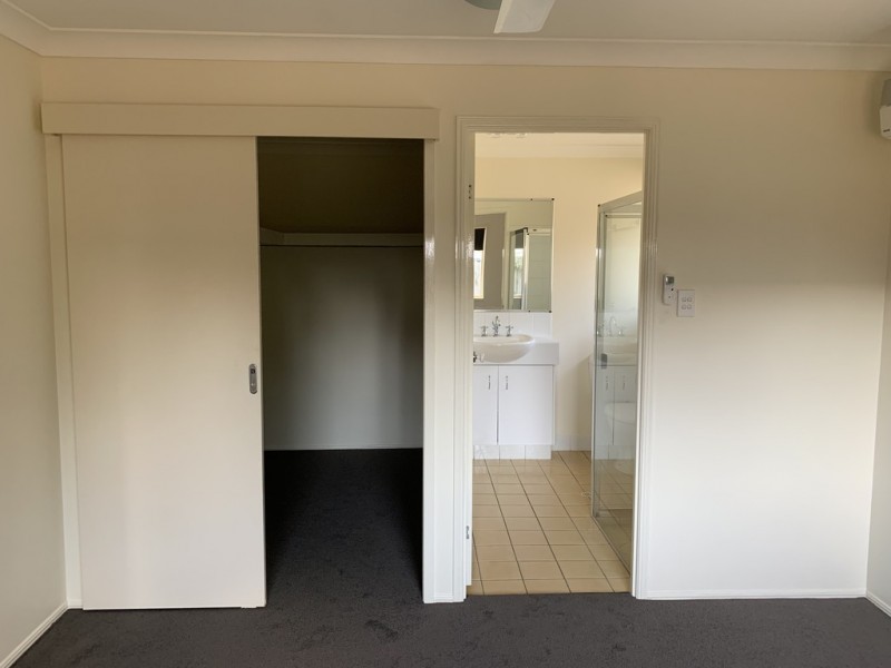 46 Jutsum Street, Middle Ridge QLD 4350