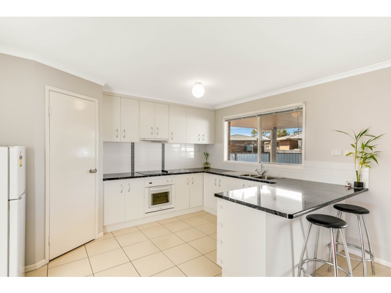 19 Joann Court, Oakey QLD 4401