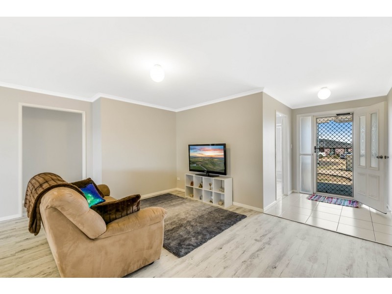 19 Joann Court, Oakey QLD 4401