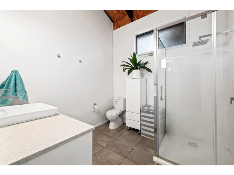 11 Hillview Court, Top Camp QLD 4350