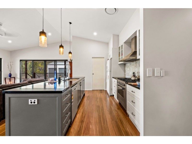 658 Rockmount Road, Preston QLD 4352