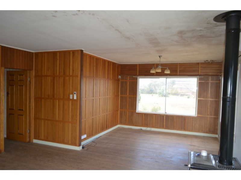 66 Willis Road, Meringandan West QLD 4352