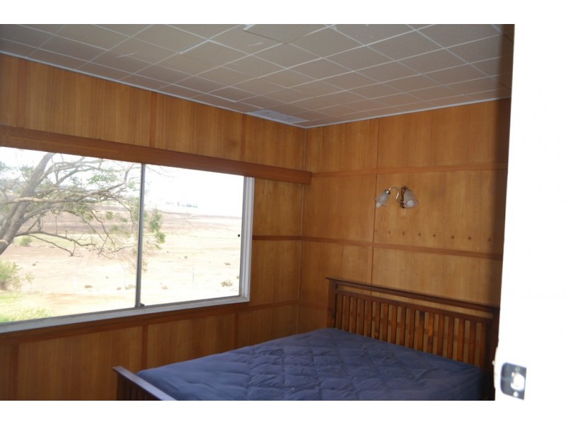 66 Willis Road, Meringandan West QLD 4352