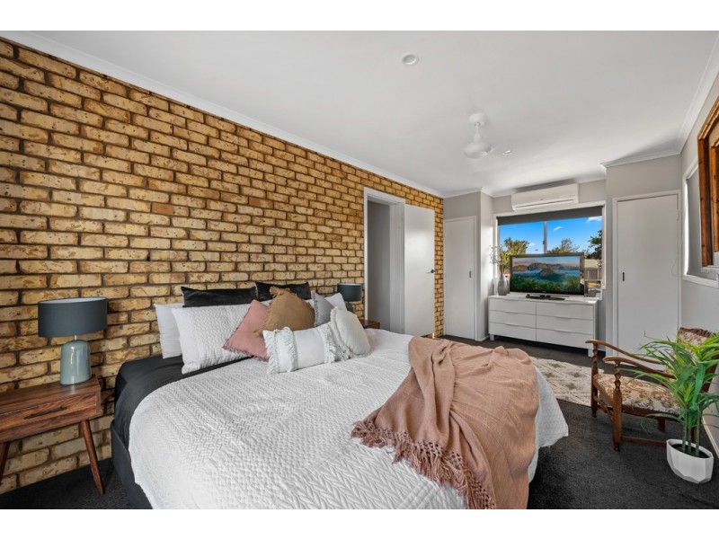 7 Russell Court, Wyreema QLD 4352