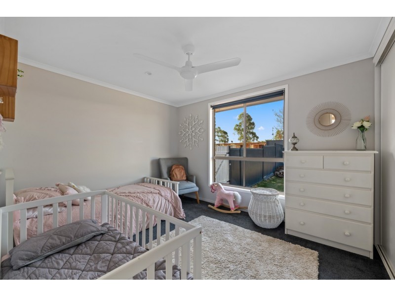 7 Russell Court, Wyreema QLD 4352