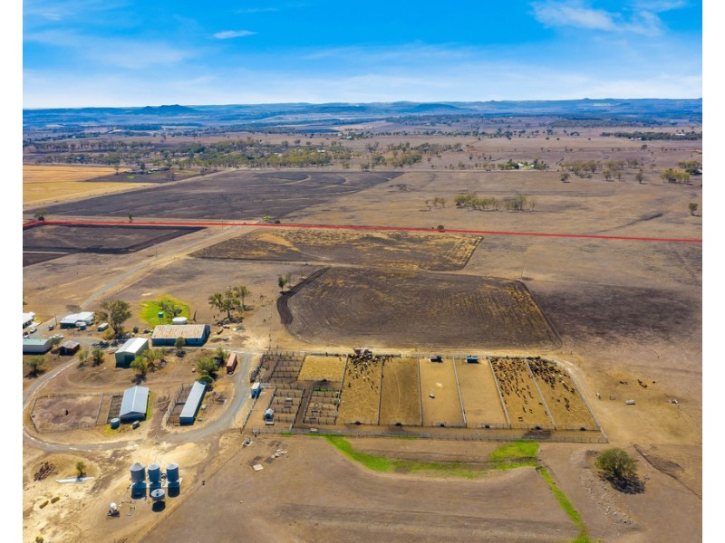 102 Crighton Road, Biddeston QLD 4401