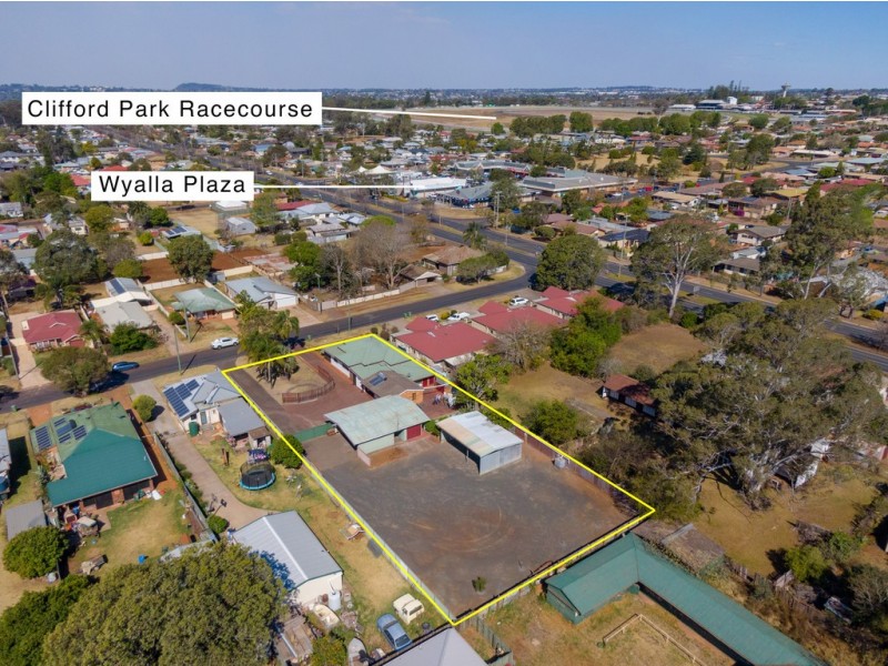 47 Payne Street, Wilsonton QLD 4350