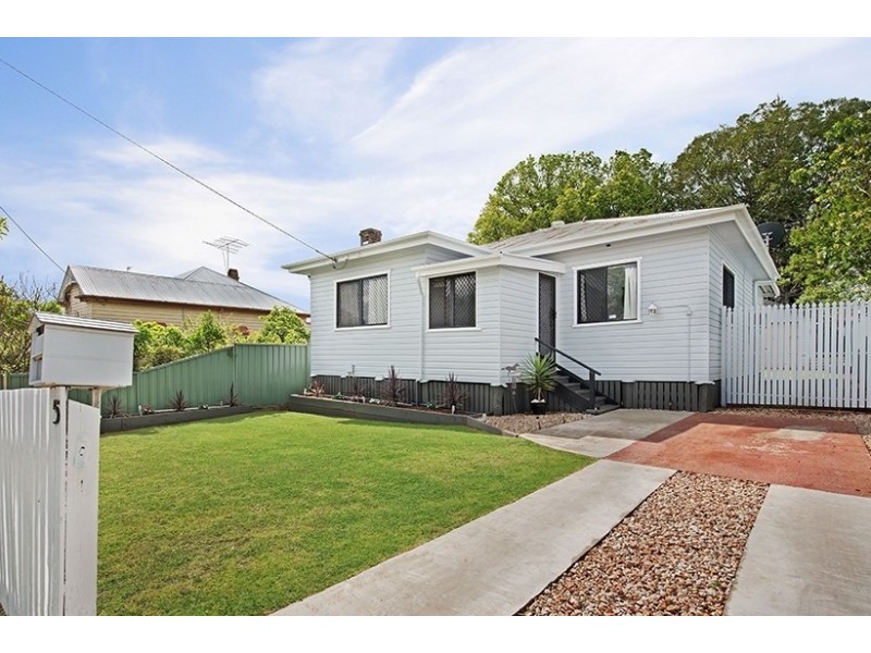 5 Chamberlain Street, North Toowoomba QLD 4350