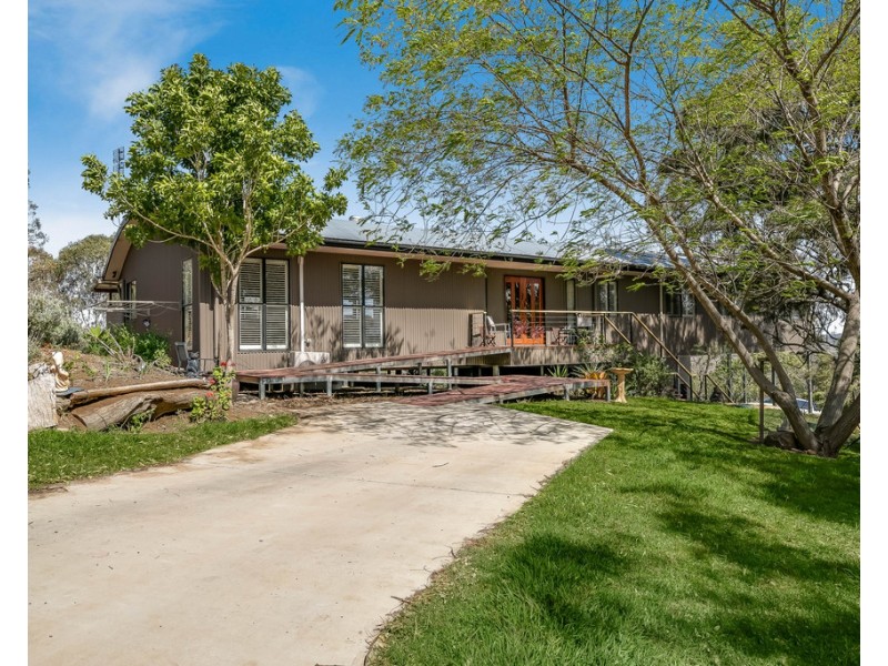 140 Carroll Road, Hodgson Vale QLD 4352