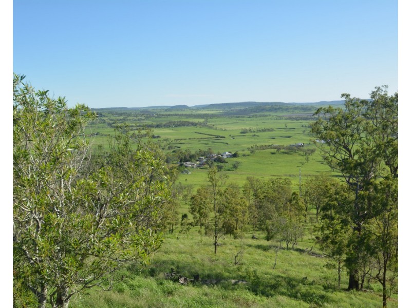 140 Carroll Road, Hodgson Vale QLD 4352