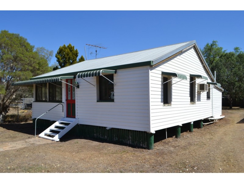 23 Daly Street, Quinalow QLD 4403