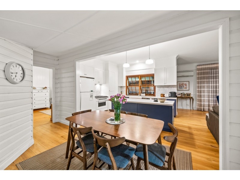 10 Roseberry Street, North Toowoomba QLD 4350