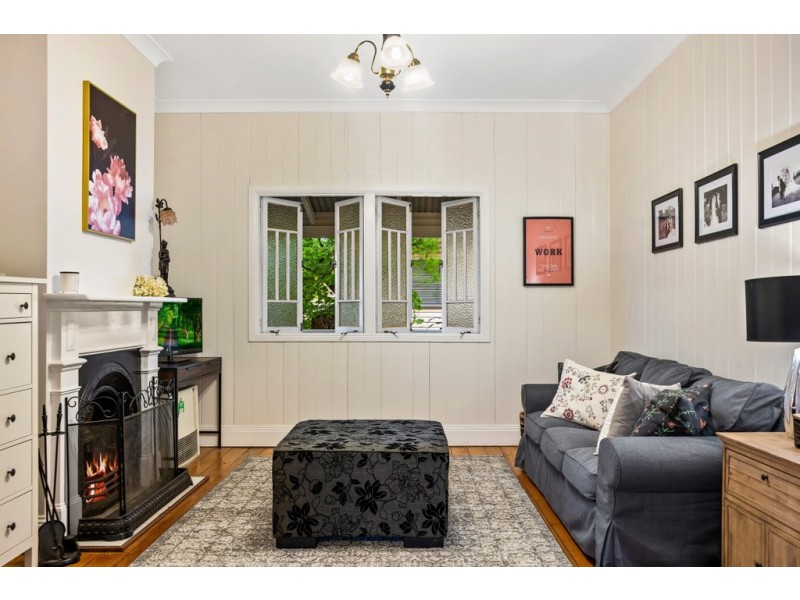 10 Roseberry Street, North Toowoomba QLD 4350