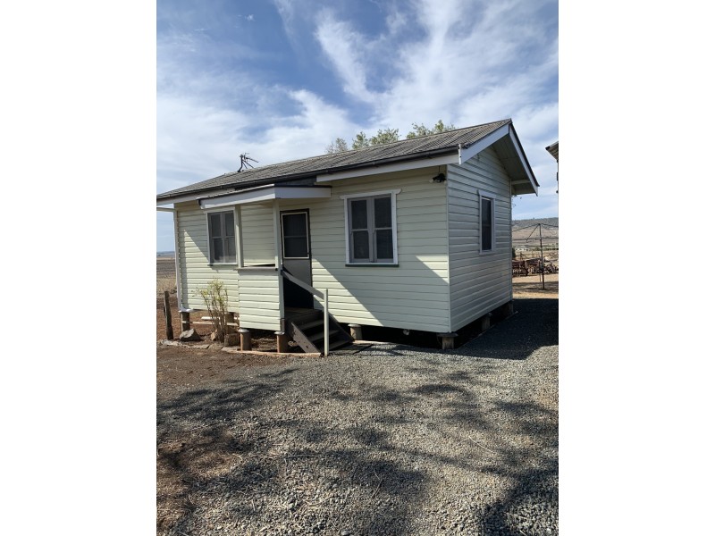 224 Steger Rd, Charlton QLD 4350