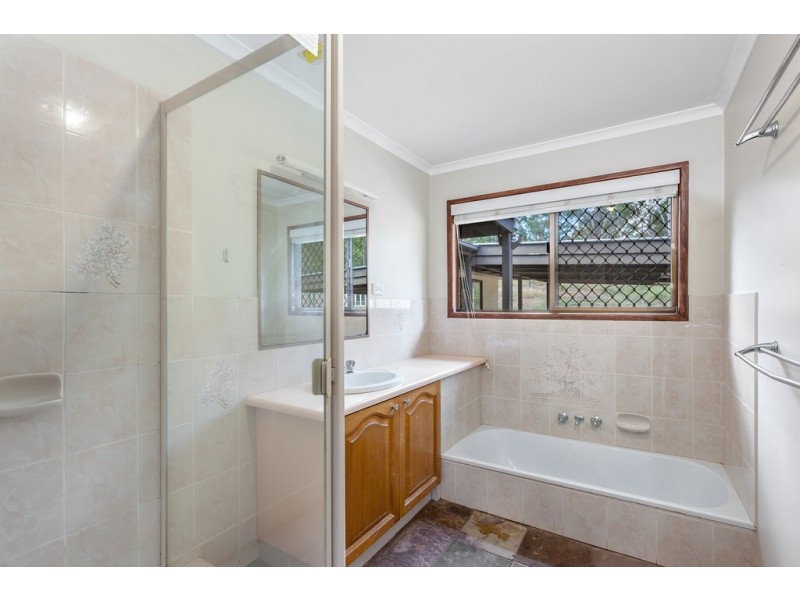 1607 Murphys Creek Road, Murphys Creek QLD 4352